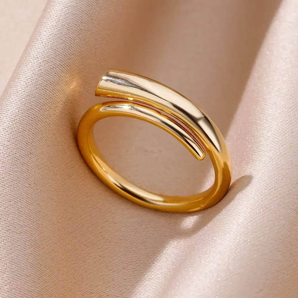 Stainless Steel Rings for Women Aesthetic Heart Gold Color Wedding Ring Waterproof Jewelry Finger Accessories Free Shipping Gift